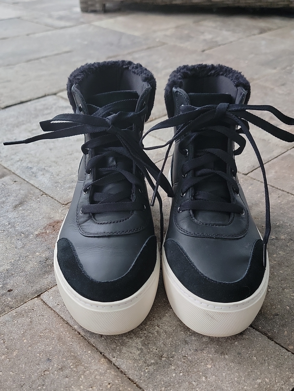 UGG Cakewalk High-Top UGGplush Collar Sneakers Trainers Black Leather